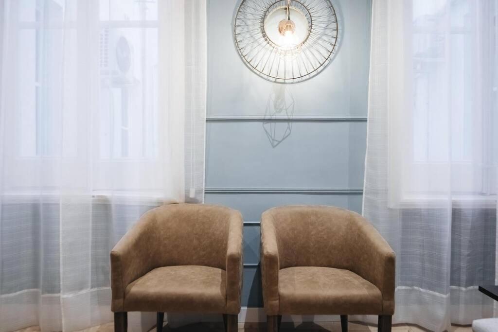 מדריד Apartamentos Plaza De Pedro Zerolo III מראה חיצוני תמונה