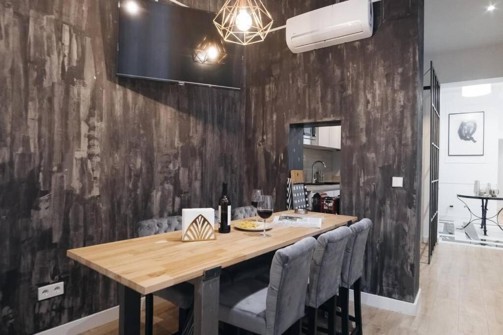 מדריד Apartamentos Plaza De Pedro Zerolo III מראה חיצוני תמונה