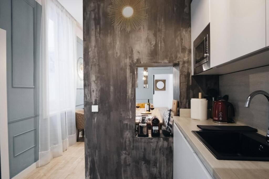 מדריד Apartamentos Plaza De Pedro Zerolo III מראה חיצוני תמונה