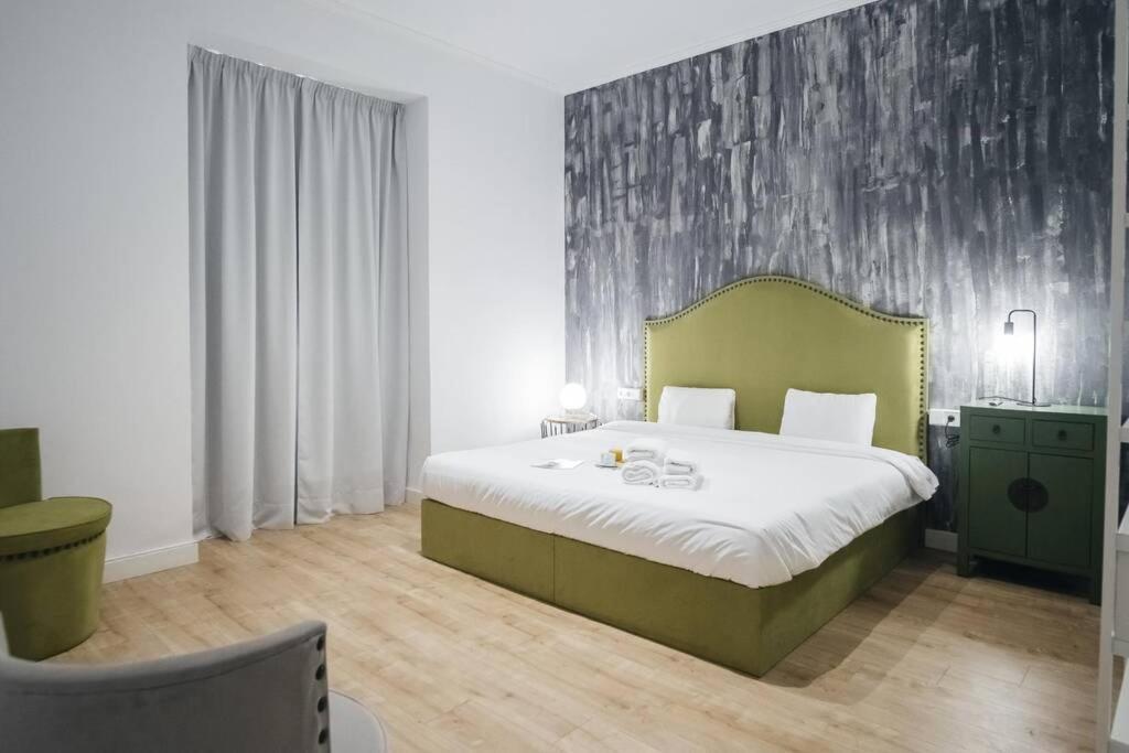מדריד Apartamentos Plaza De Pedro Zerolo III מראה חיצוני תמונה
